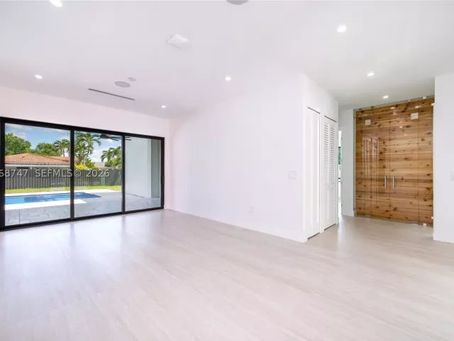 Продажа дома по адресу 9951 SW 41st Ter - фото 9300621