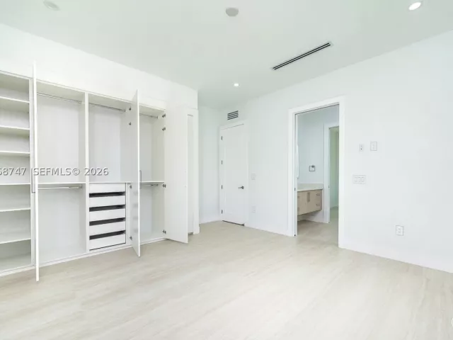Продажа дома по адресу 9951 SW 41st Ter - фото 9300626