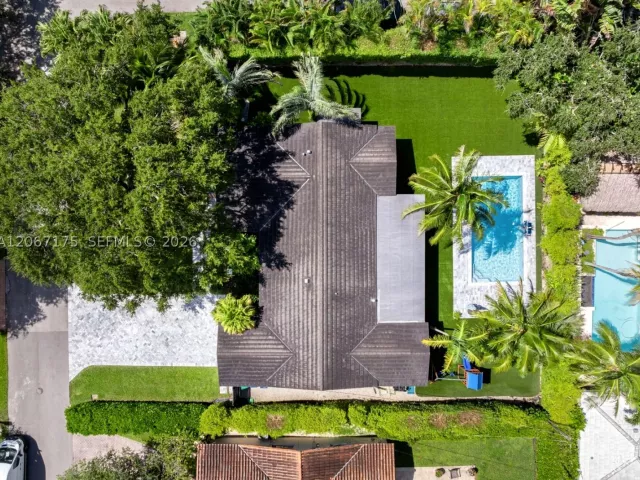 Продажа дома по адресу 7790 SW 53rd Avenue - фото 9262330