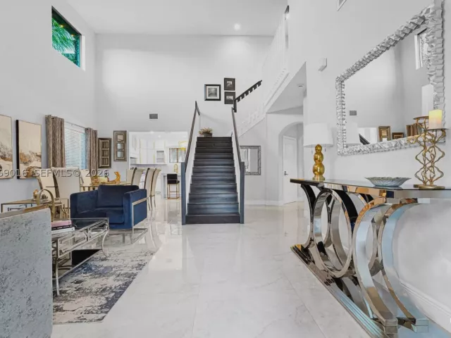 Продажа дома по адресу 2150 NW 16th Pl - фото 9259262