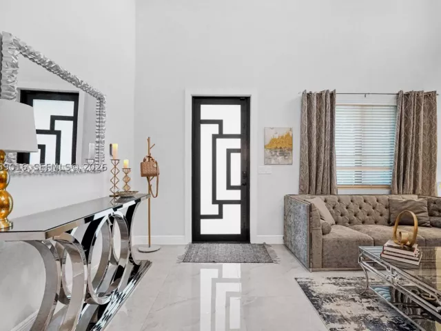 Продажа дома по адресу 2150 NW 16th Pl - фото 9259275