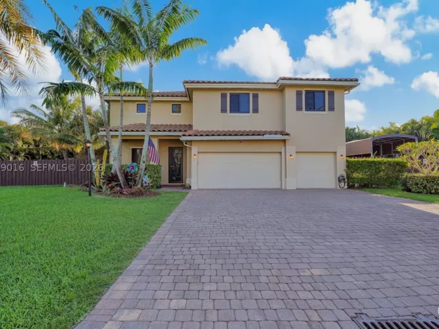 Продажа дома по адресу 2150 NW 16th Pl - фото 9259235