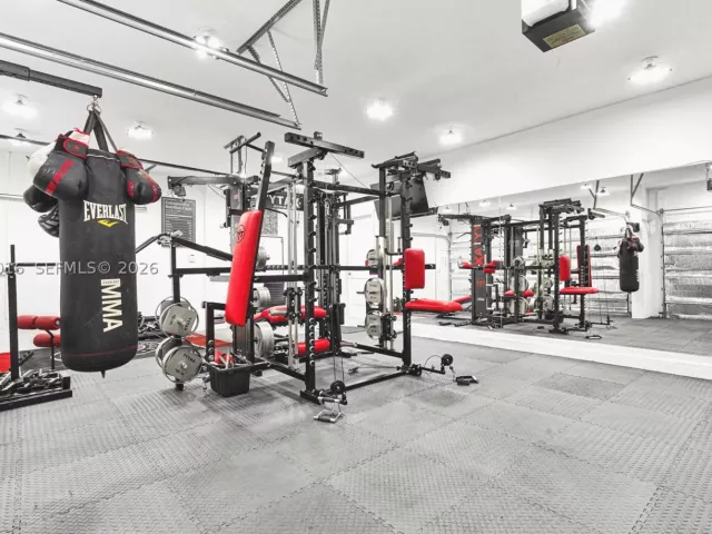 Продажа дома по адресу 2150 NW 16th Pl - фото 9259346