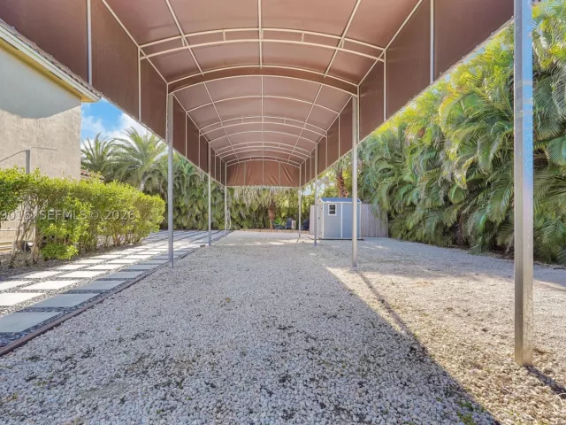 Продажа дома по адресу 2150 NW 16th Pl - фото 9259242