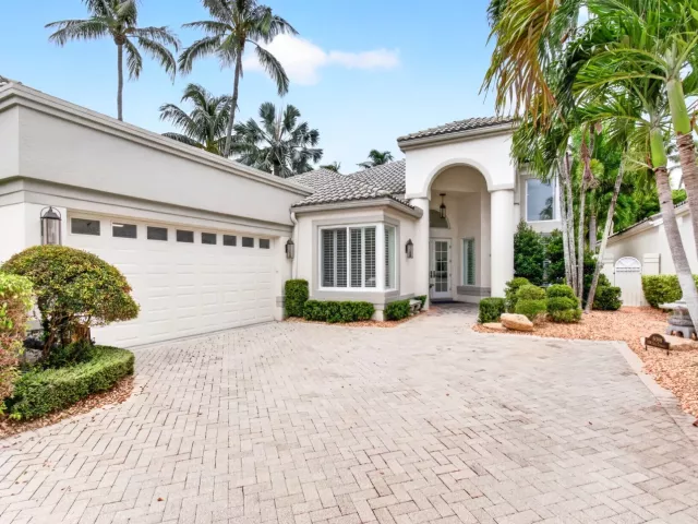 Продажа дома по адресу 6098 NW 24th Terrace - фото 9268218