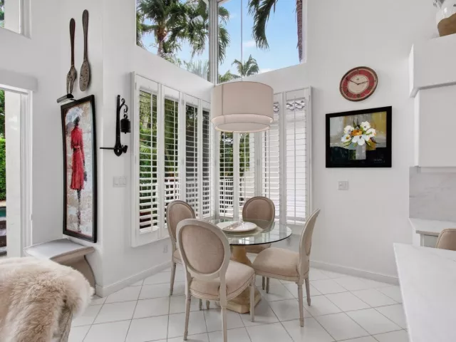 Продажа дома по адресу 6098 NW 24th Terrace - фото 9268256