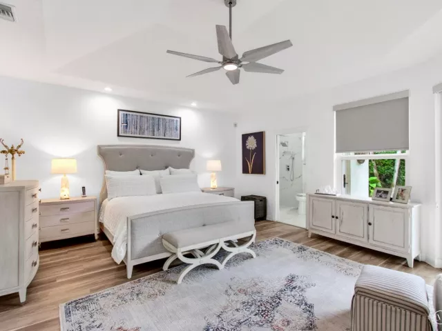 Продажа дома по адресу 6098 NW 24th Terrace - фото 9268261