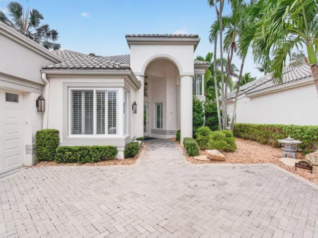 Продажа дома по адресу 6098 NW 24th Terrace - фото 9268219