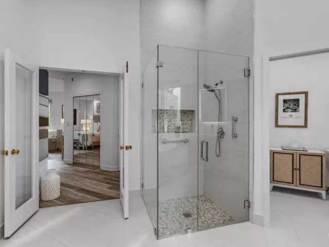 Продажа дома по адресу 6098 NW 24th Terrace - фото 9268270