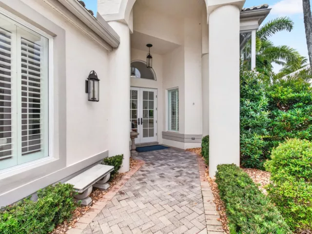 Продажа дома по адресу 6098 NW 24th Terrace - фото 9268221