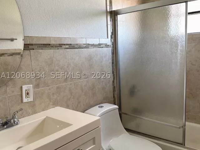 Продажа дома по адресу 12135 SW 182nd Ter - фото 9264044
