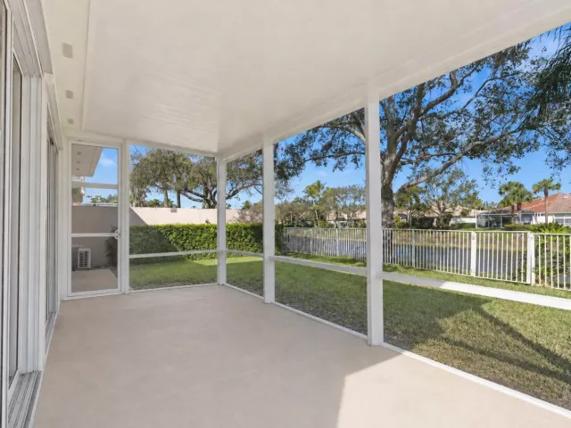 Продажа дома по адресу 7813 Quida Drive - фото 9262534