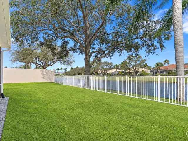 Продажа дома по адресу 7813 Quida Drive - фото 9262535