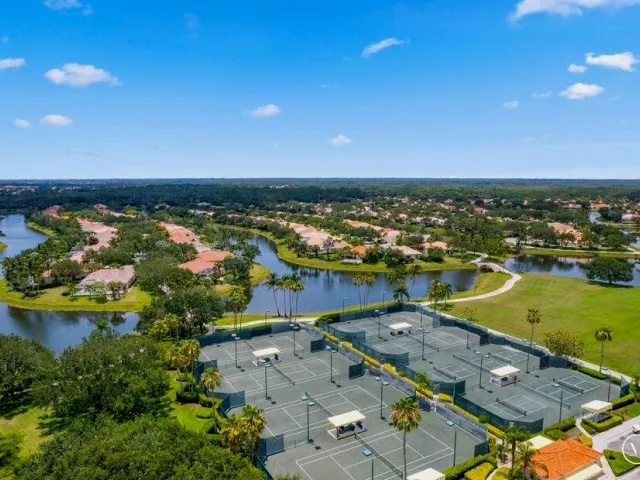 Продажа дома по адресу 7813 Quida Drive - фото 9262543