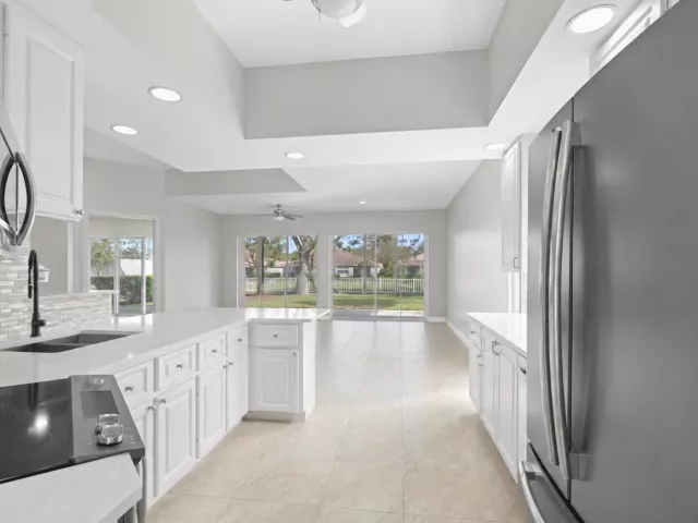 Продажа дома по адресу 7813 Quida Drive - фото 9262518
