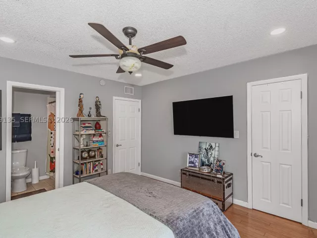Продажа дома по адресу 806 Saint Andrews Rd 13 - фото 9368391