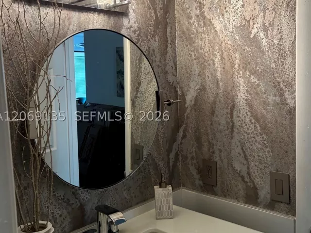 Продажа дома по адресу 806 Saint Andrews Rd 13 - фото 9368402