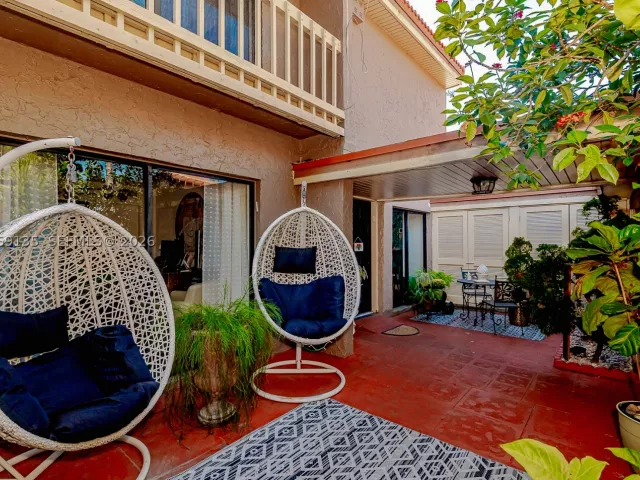 Продажа дома по адресу 806 Saint Andrews Rd 13 - фото 9368407