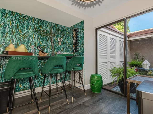 Продажа дома по адресу 806 Saint Andrews Rd 13 - фото 9368378