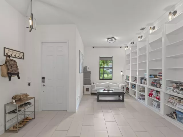 Продажа дома по адресу 4339 Buena Tara Drive - фото 9266298