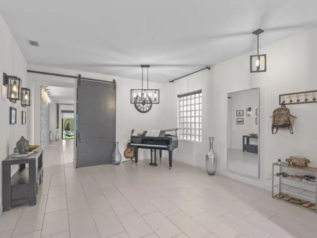 Продажа дома по адресу 4339 Buena Tara Drive - фото 9266300