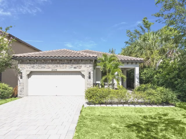 Продажа дома по адресу 4339 Buena Tara Drive - фото 9266276