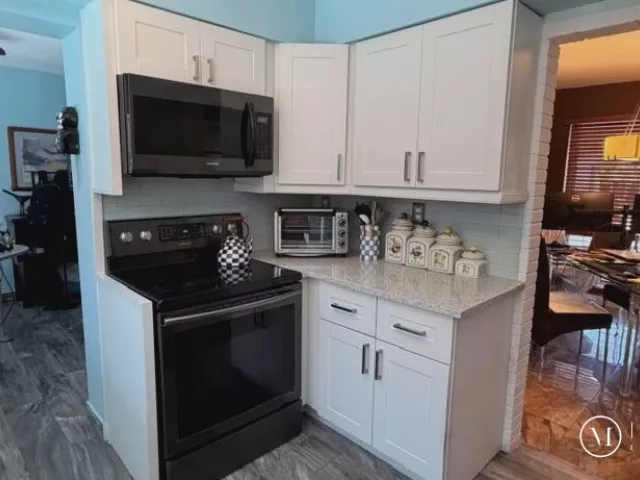Продажа дома по адресу 2050 NE 59TH - фото 9263601