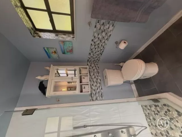 Продажа дома по адресу 2050 NE 59TH - фото 9263611