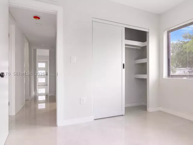 Продажа дома по адресу 1910 NW 134th St - фото 9264132