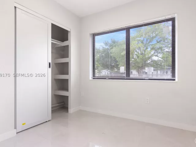 Продажа дома по адресу 1910 NW 134th St - фото 9264133