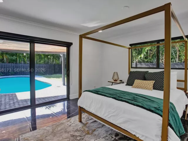 Продажа дома по адресу 2457 NE 27th Ter - фото 9279792