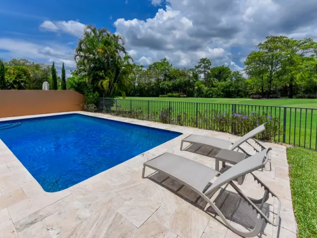 Продажа дома по адресу 11204 Cloverleaf Circle - фото 9263890
