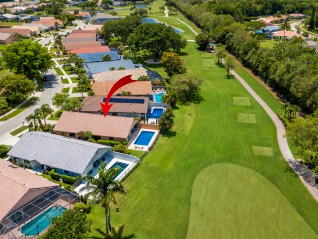 Продажа дома по адресу 11204 Cloverleaf Circle - фото 9263894