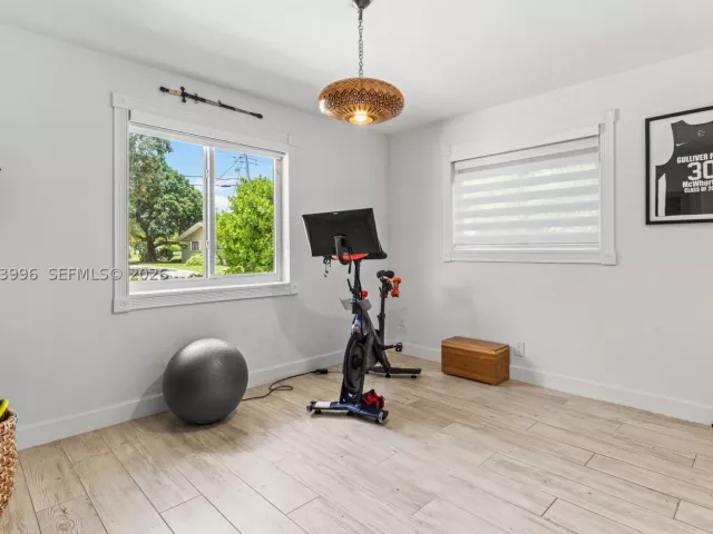 Продажа дома по адресу 8500 SW 106th St - фото 9264202