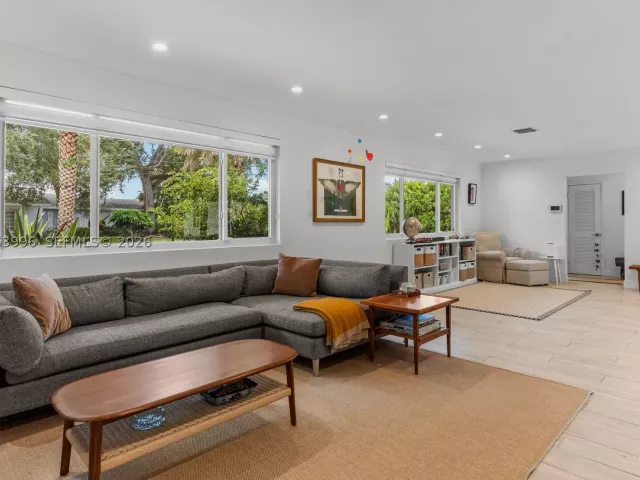Продажа дома по адресу 8500 SW 106th St - фото 9264198