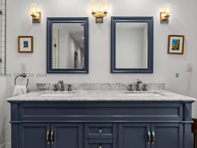 Продажа дома по адресу 8500 SW 106th St - фото 9264200