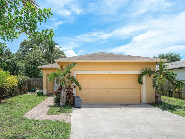 Продажа дома по адресу 2406 SUNDY Avenue - фото 9262437