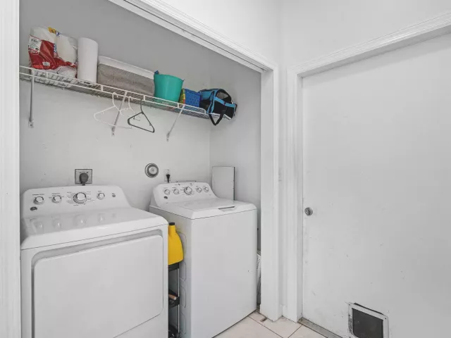 Продажа дома по адресу 2406 SUNDY Avenue - фото 9262478