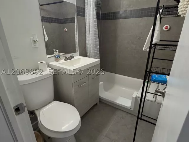 Продажа дома по адресу 3311 NW 16th Ter - фото 9264152