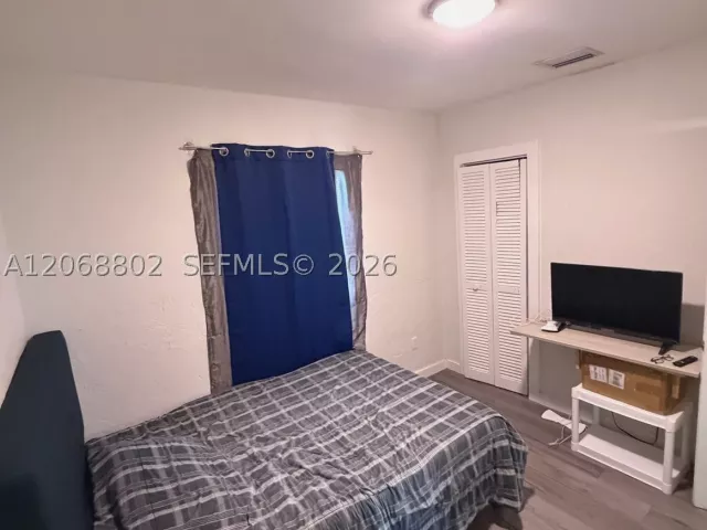 Продажа дома по адресу 3311 NW 16th Ter - фото 9264154