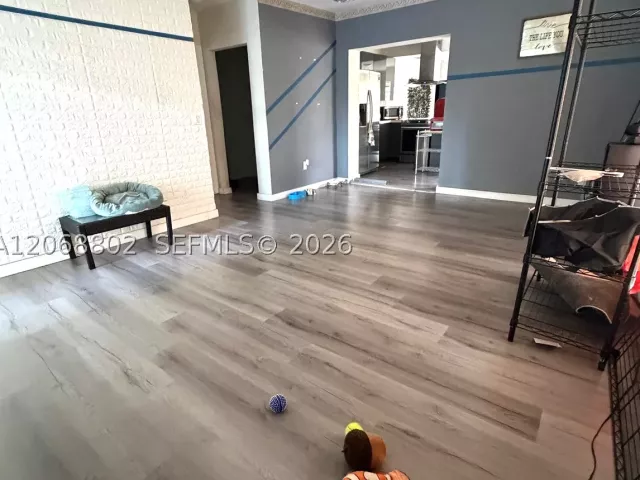 Продажа дома по адресу 3311 NW 16th Ter - фото 9264160