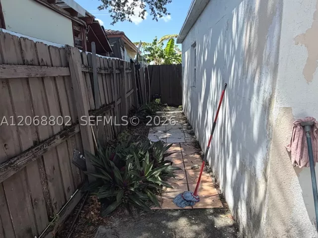 Продажа дома по адресу 3311 NW 16th Ter - фото 9264179
