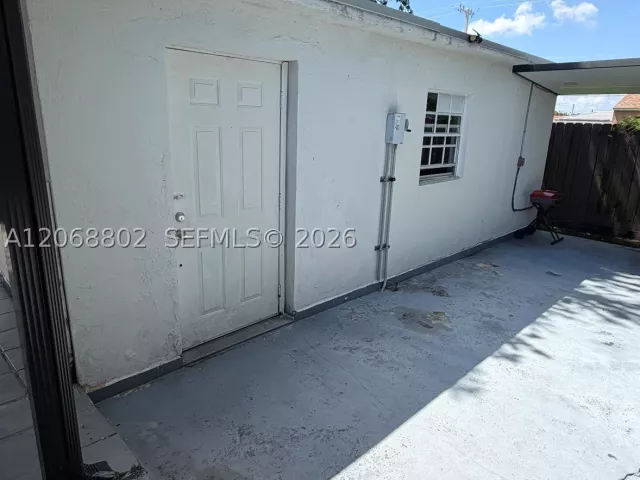 Продажа дома по адресу 3311 NW 16th Ter - фото 9264181