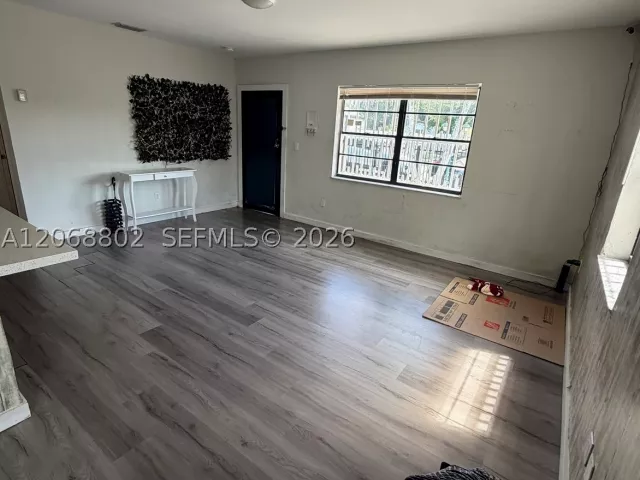 Продажа дома по адресу 3311 NW 16th Ter - фото 9264149