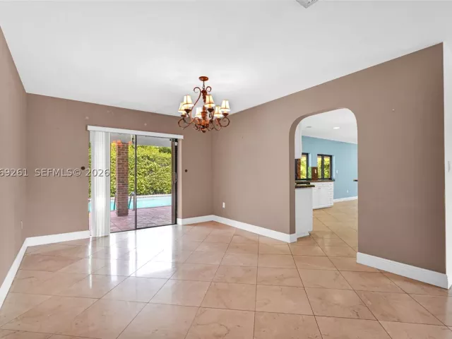 Продажа дома по адресу 8560 SW 85th Ave - фото 9282365