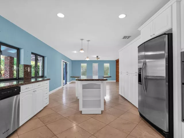 Продажа дома по адресу 8560 SW 85th Ave - фото 9282371