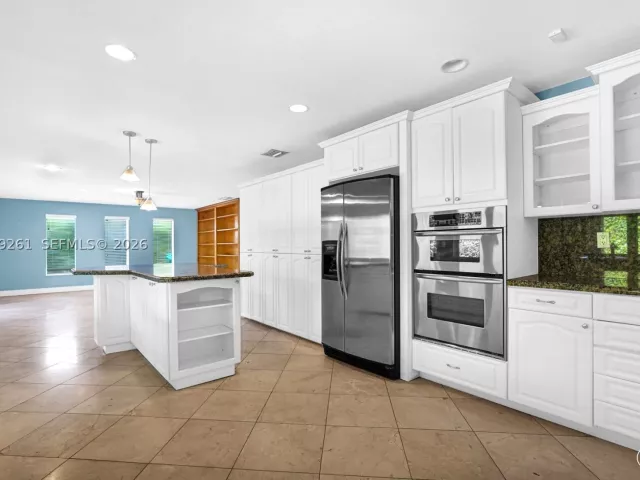 Продажа дома по адресу 8560 SW 85th Ave - фото 9282372