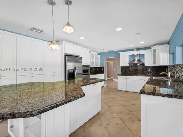 Продажа дома по адресу 8560 SW 85th Ave - фото 9282375