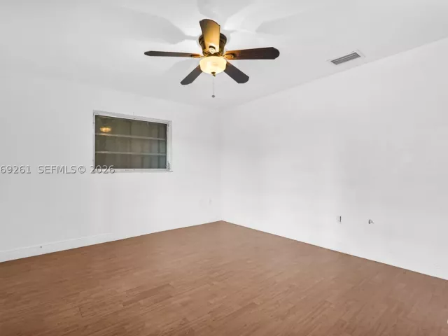 Продажа дома по адресу 8560 SW 85th Ave - фото 9282385