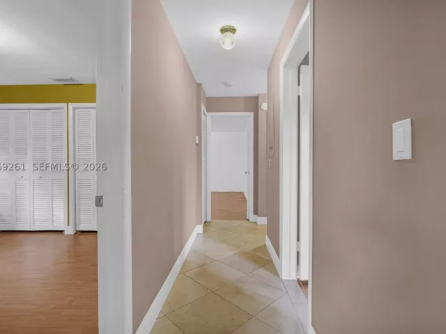 Продажа дома по адресу 8560 SW 85th Ave - фото 9282390